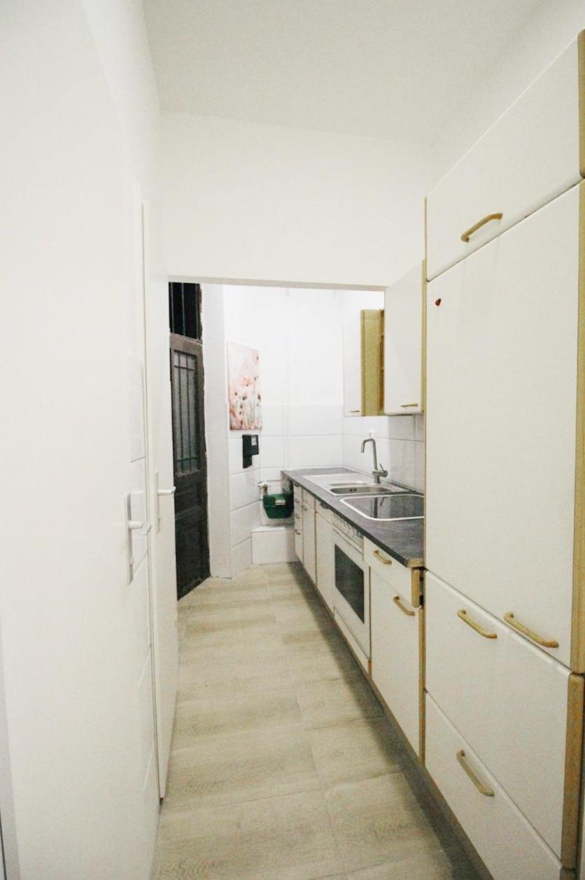 Privatunterkunft Comfortable In Akh Area