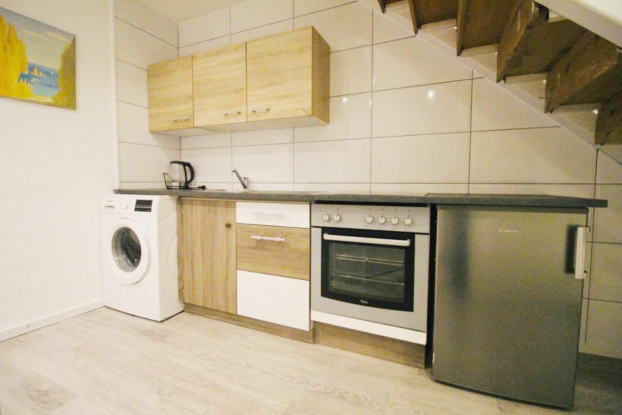 Privatunterkunft Comfortable In Akh Area *