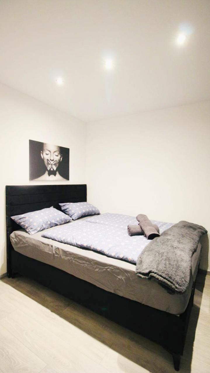Privatunterkunft Comfortable In Akh Area *