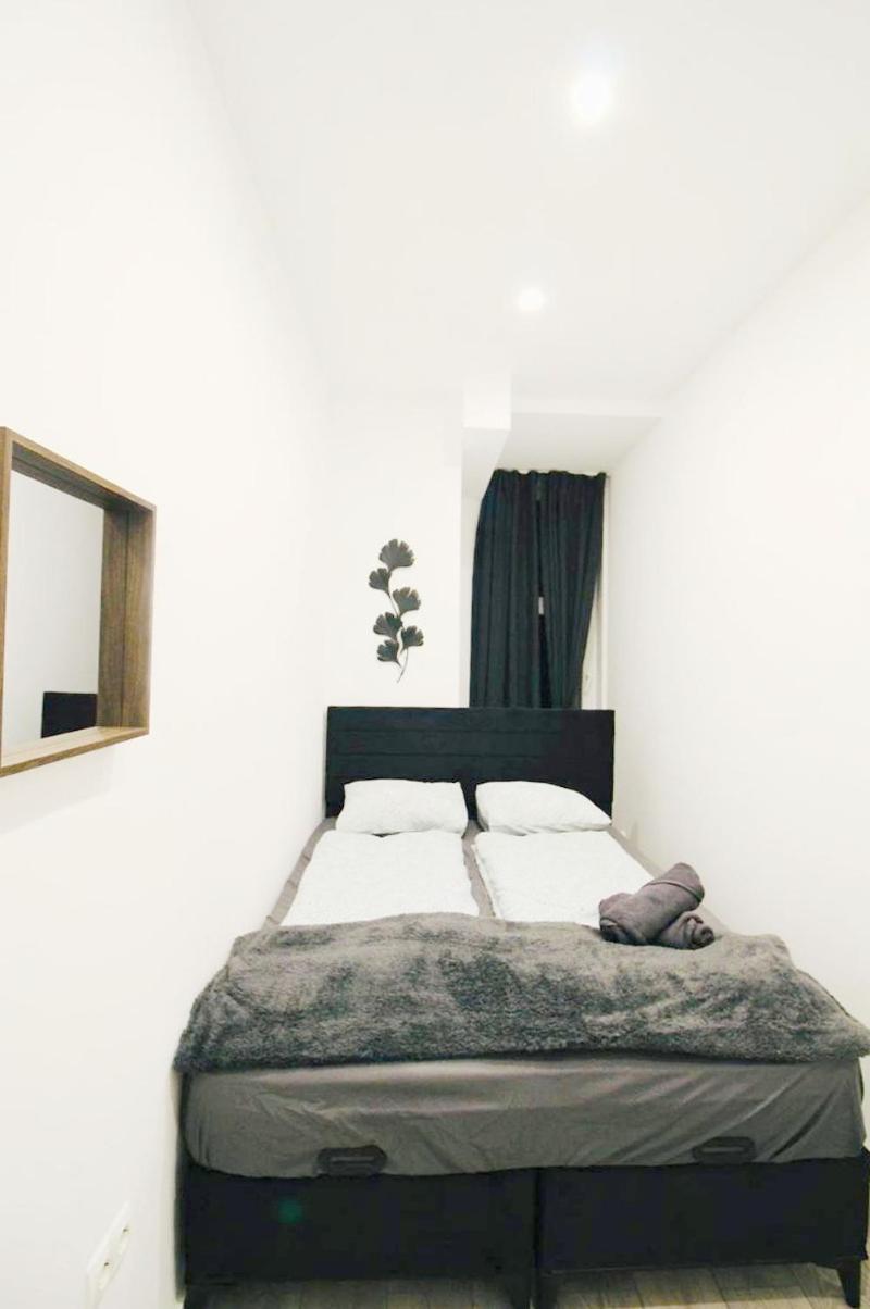 Privatunterkunft Comfortable In Akh Area